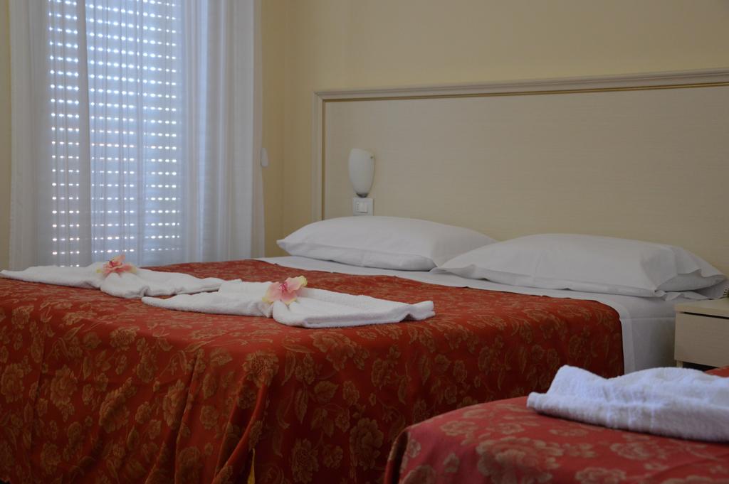 Відпочинок в готелі Hotel Carolin Ріміні Італія