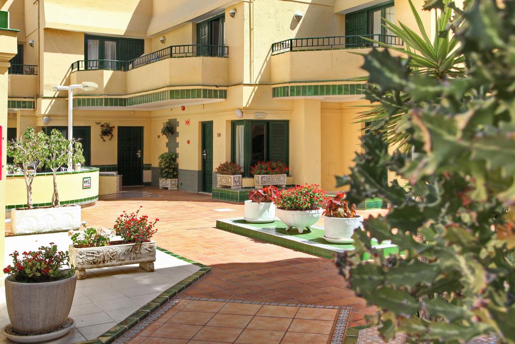 Горящие туры в отель Bungalows Barranco