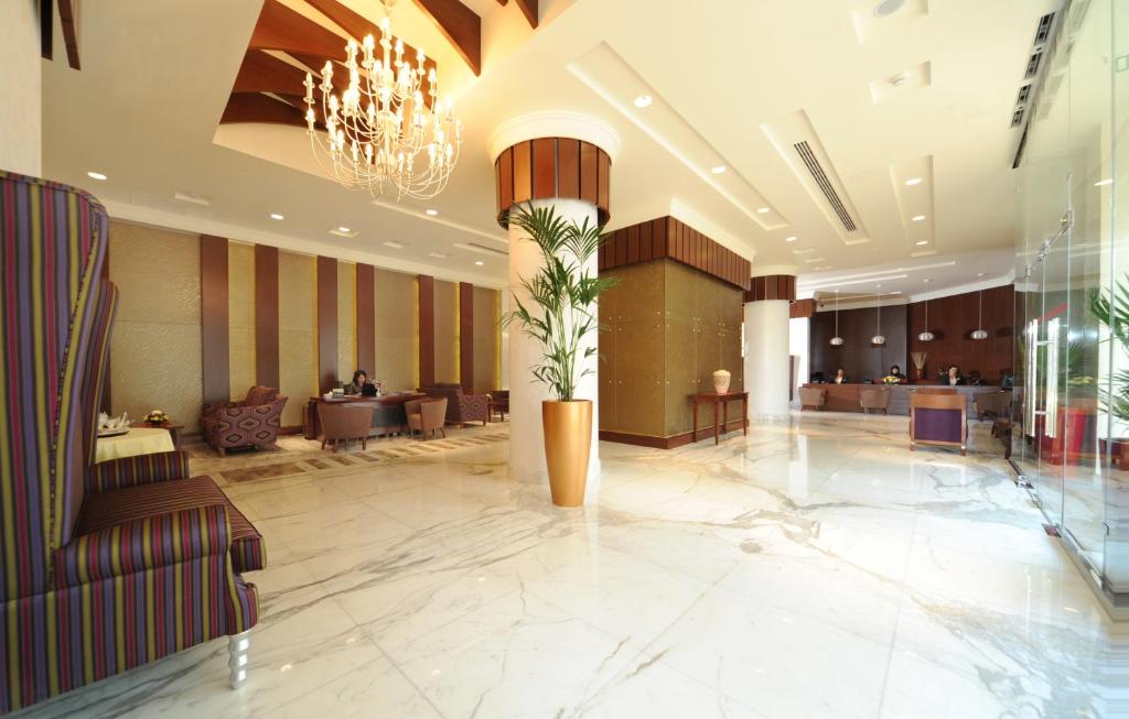 Відгуки гостей готелю City Seasons Al Hamra Hotel