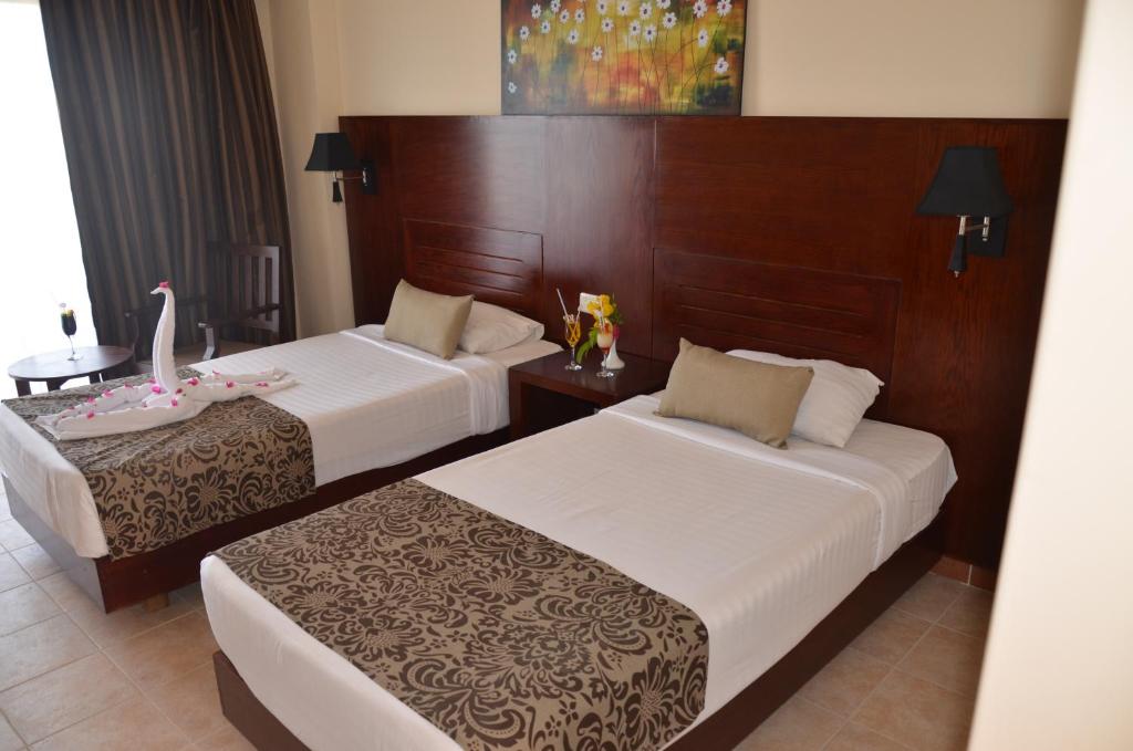 Відпочинок в готелі Royal Brayka Beach Resort Марса Алам Egypt