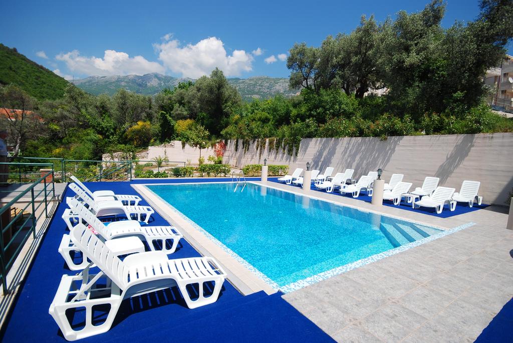 Hot tours in Hotel Magnolia Becici Montenegro