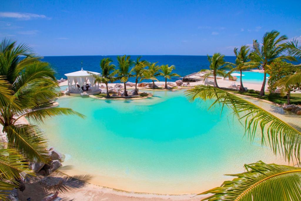 Tracadero Beach Resort (ex. Dominicus Marina Resort), фото