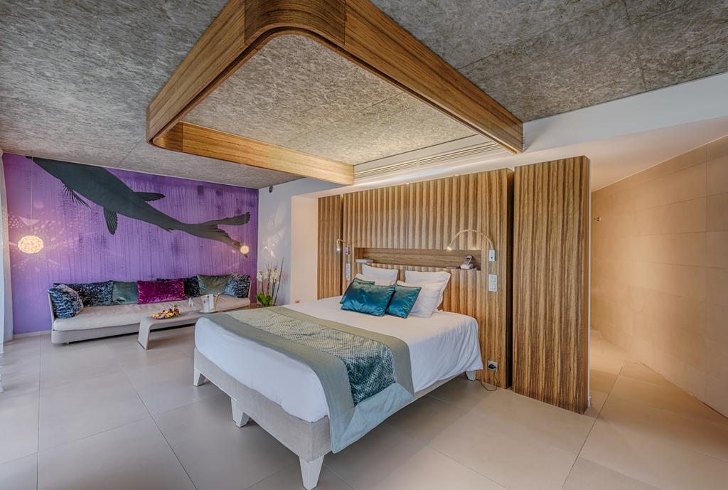 Відпочинок в готелі Cap D Antibes Beach Hotel