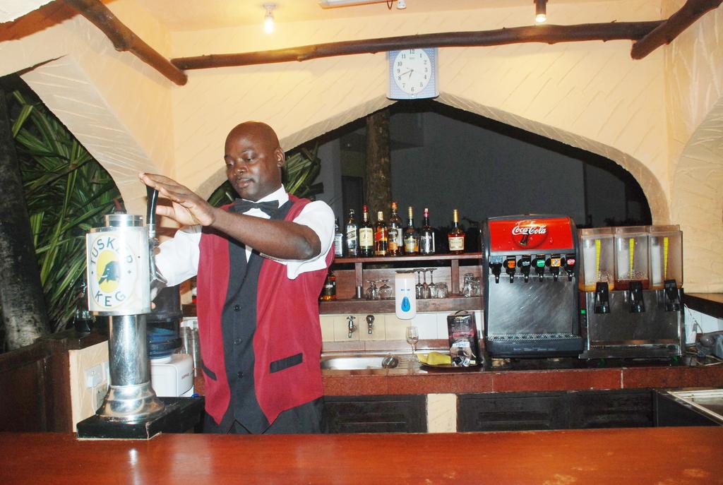 Гарячі тури в готель Bamburi Beach Hotel Момбаса Кенія