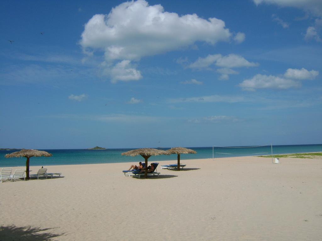 Шрі-Ланка Pigeon Island Beach Resort