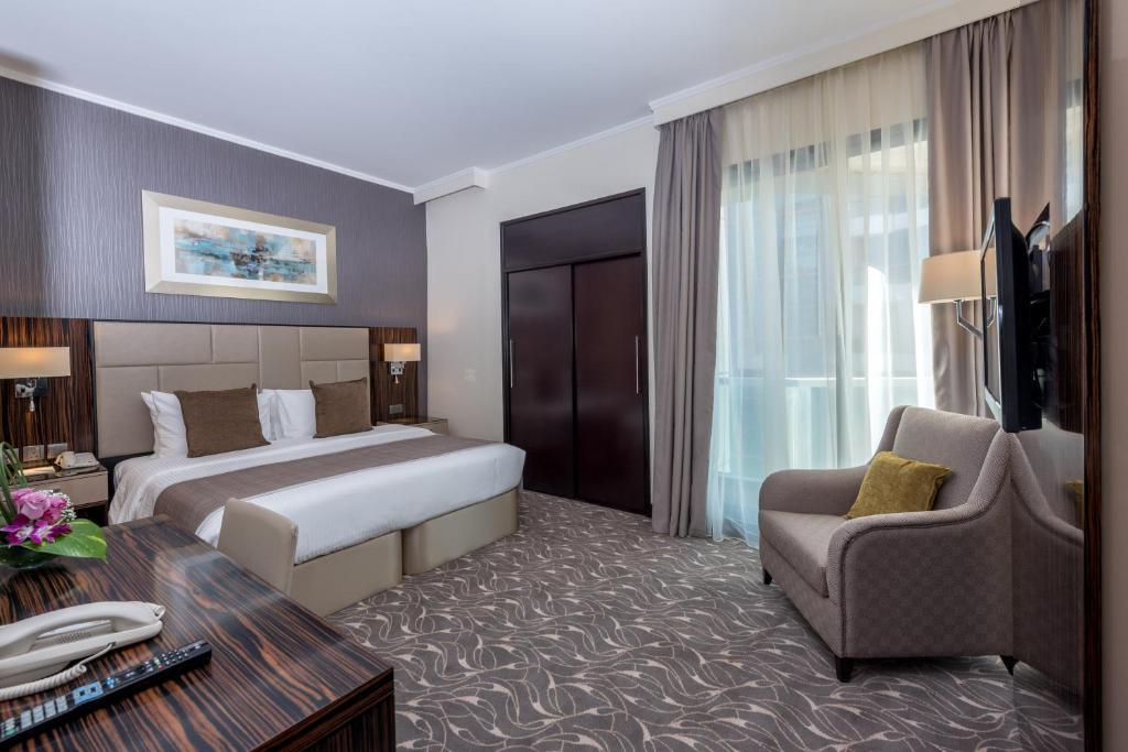 Цены в отеле Hawthorn Suites by Wyndham Abu Dhabi City Center