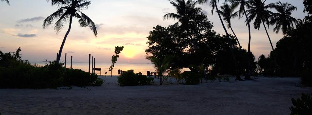 Endheri Sunset Dhangethi, Мальдивы
