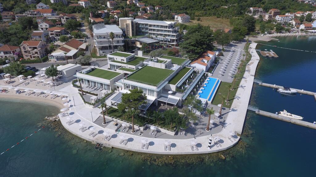 Blue Kotor Bay Premium Resort, Чорногорія, Прчань