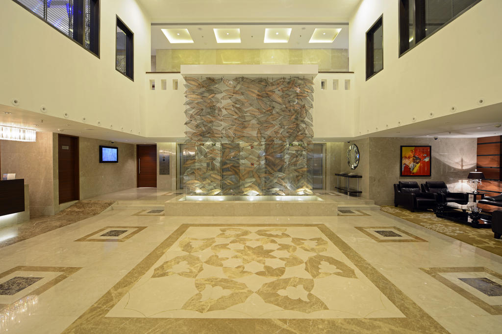 Radisson Blu Hotel Ahmedabad, Ахмадабад, фотографії турів