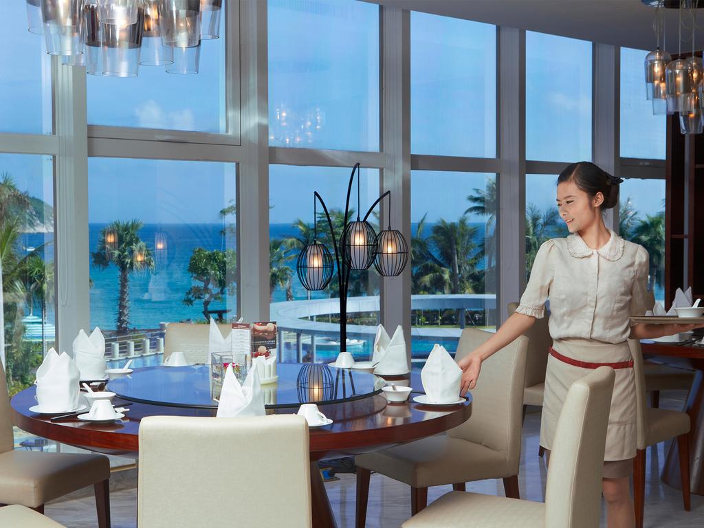 Цены в отеле Holiday Inn Resort Sanya Yalong Bay