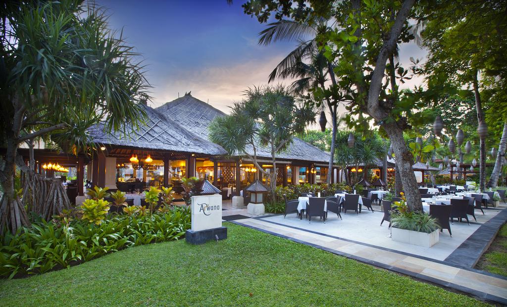 Hotel reviews, The Laguna Resort & Spa