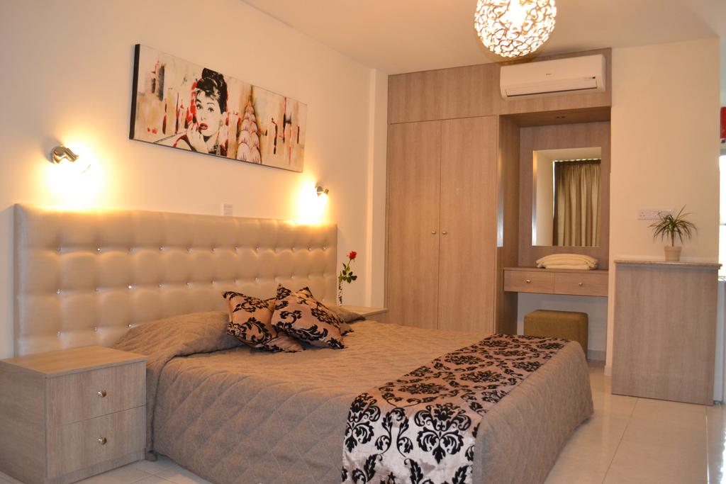 Гарячі тури в готель Marianna Apartments Лімассол Кіпр