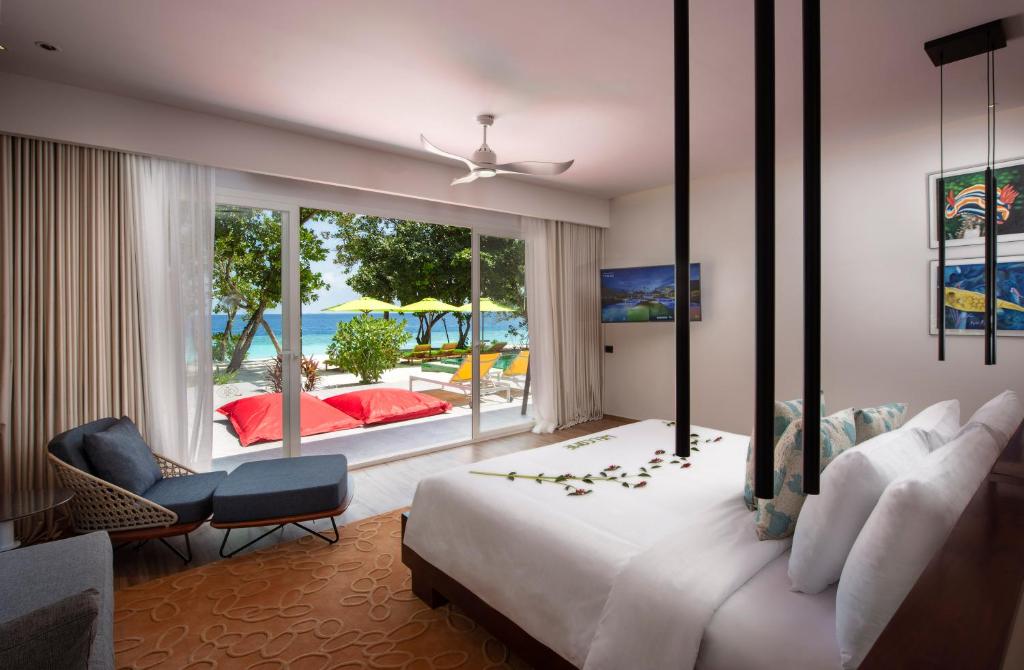 Отзывы про отдых в отеле, Emerald Maldives