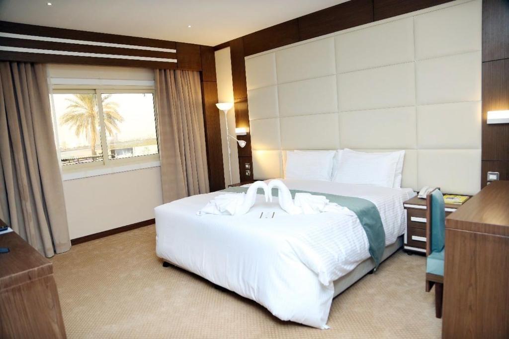 Горящие туры в отель Ras Al Khaimah Hotel Рас-эль-Хайма ОАЭ