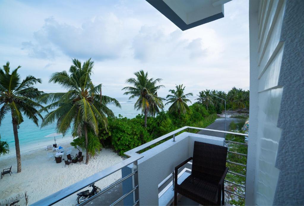 White Harp Beach, Мальдивы, Хулхумале, туры, фото и отзывы