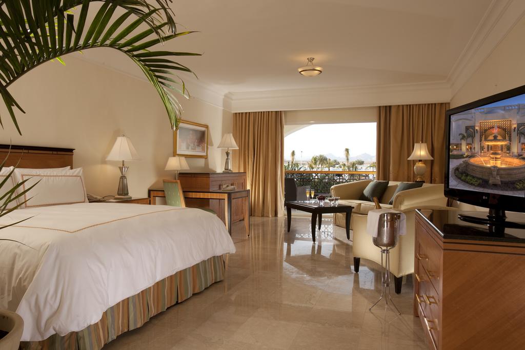 Відпочинок в готелі Le Royale Collection Luxury Resort (ex. Royal Sonesta Resort) Шарм-ель-Шейх