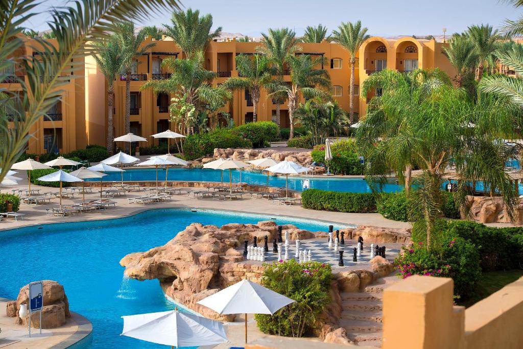 Відпочинок в готелі Stella Makadi Beach Resorts Макаді Бей Єгипет
