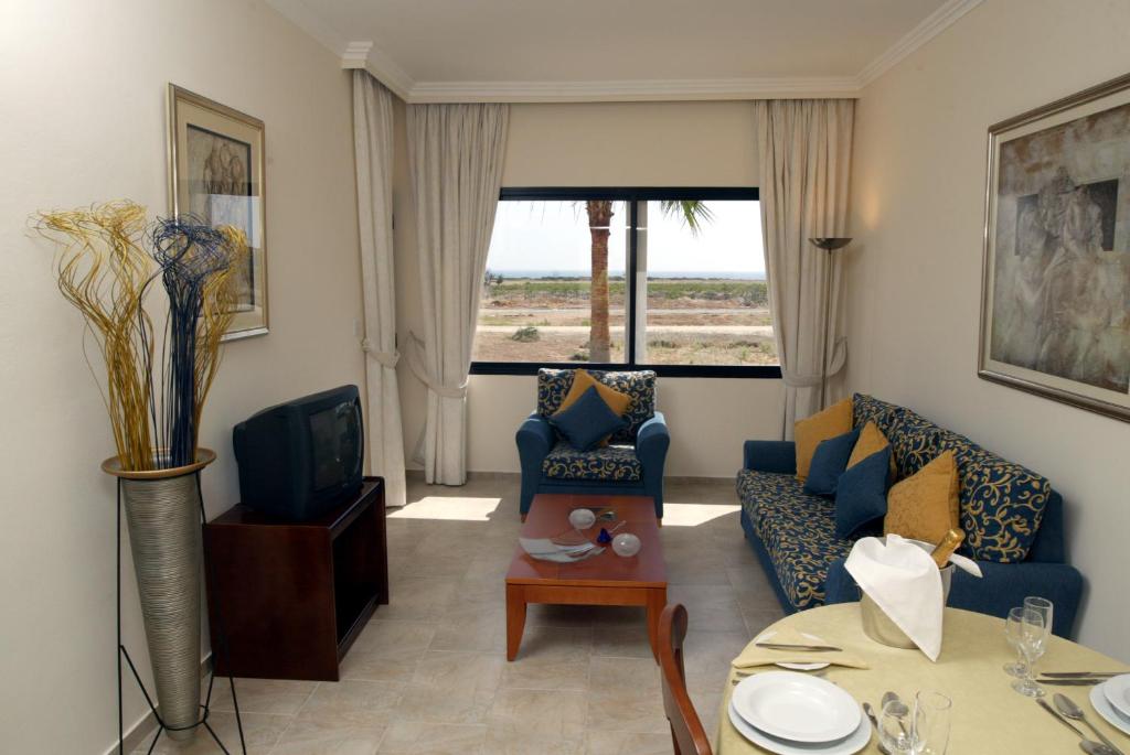 Hotel prices Panareti Coral Bay Resort