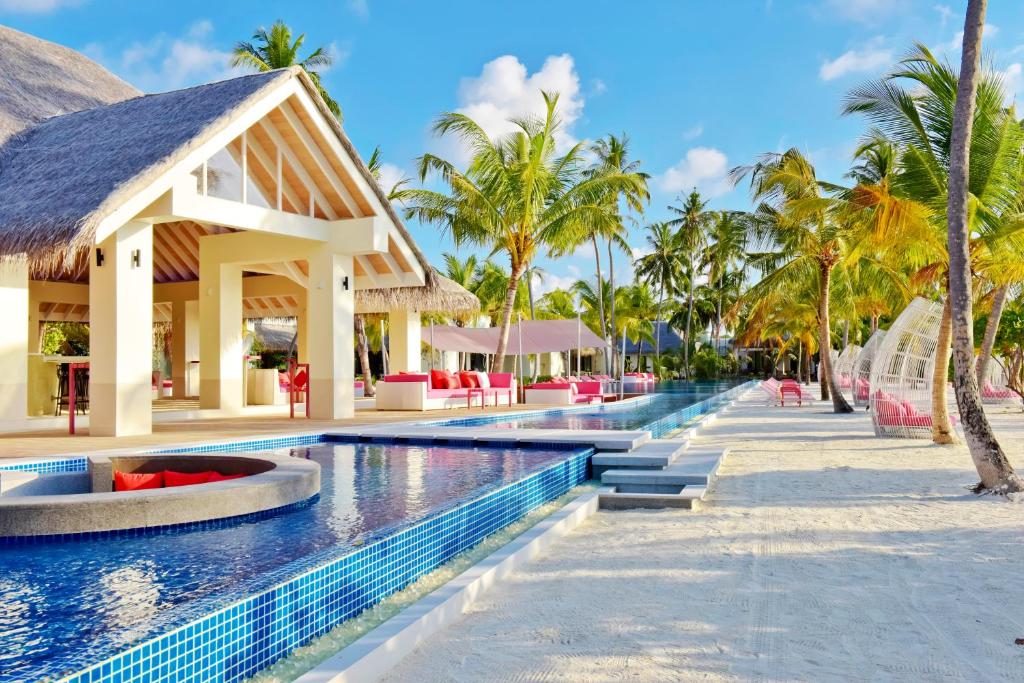 Горящие туры в отель Kandima Maldives Даалу Атолл Мальдивы