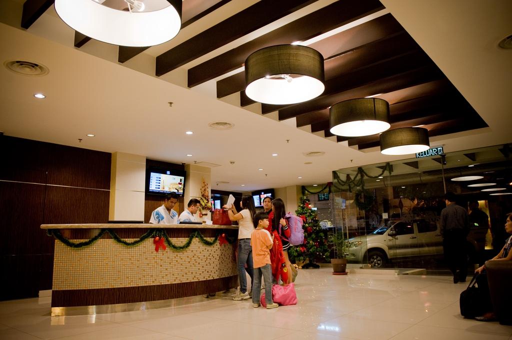 Hotel Sixty3, Кота-Кінабалу ціни