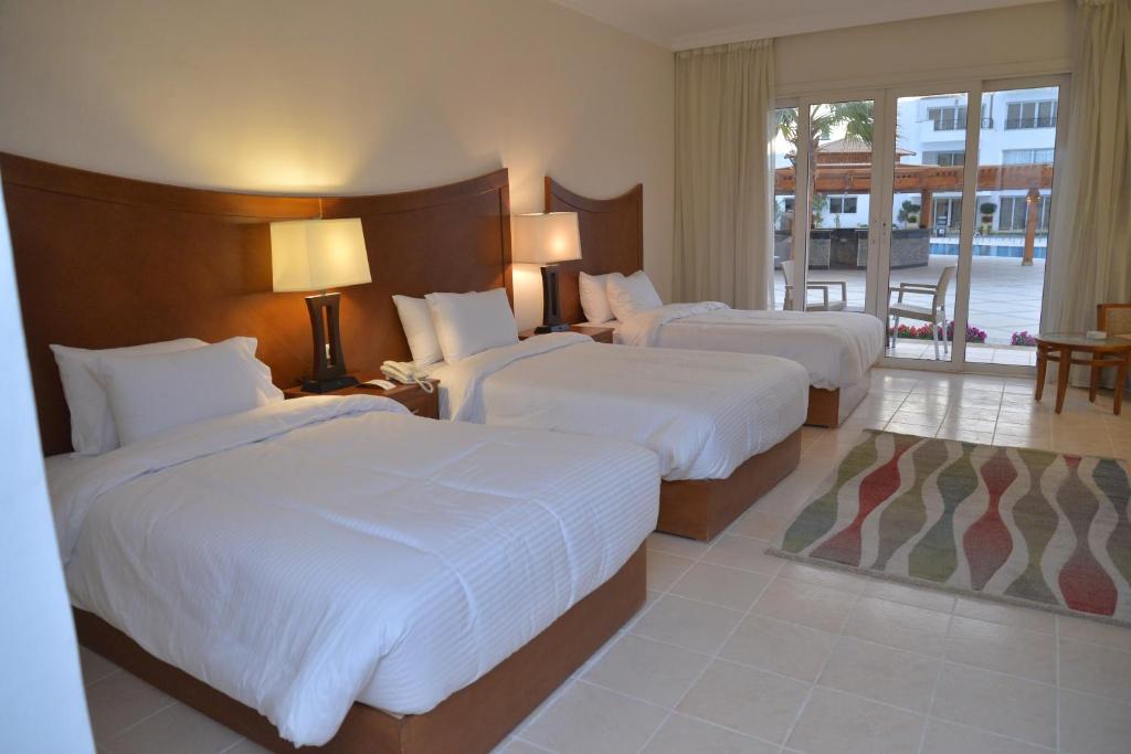 Відгуки гостей готелю Old Vic Sharm Resort