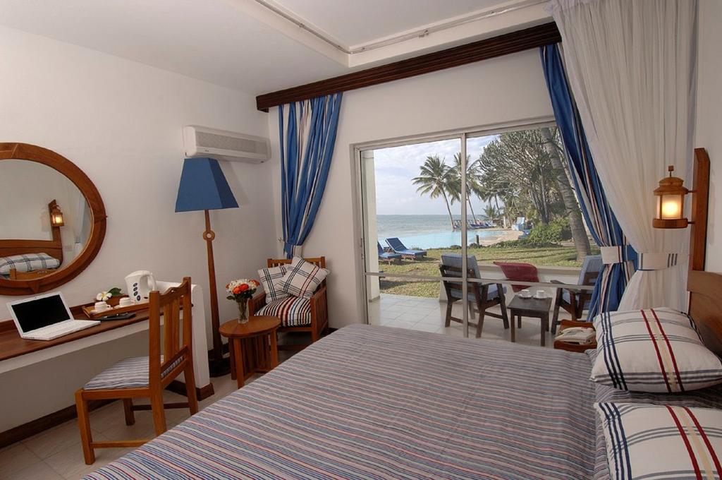 Отдых в отеле Voyager Beach Resort Момбаса Кения