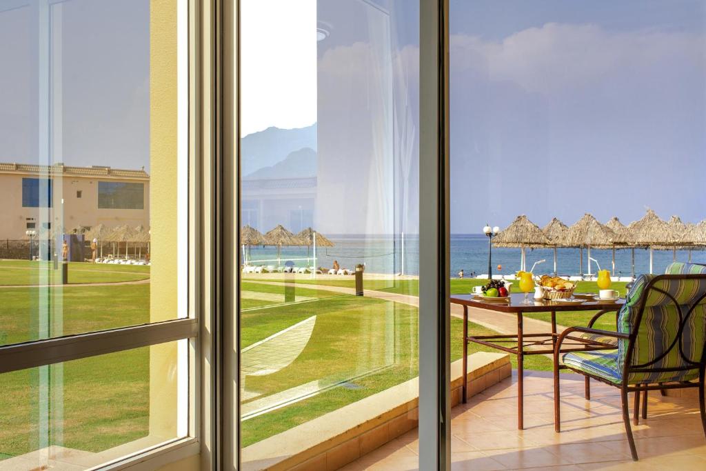 Отзывы про отдых в отеле, Royal Beach Hotel & Resort Fujairah
