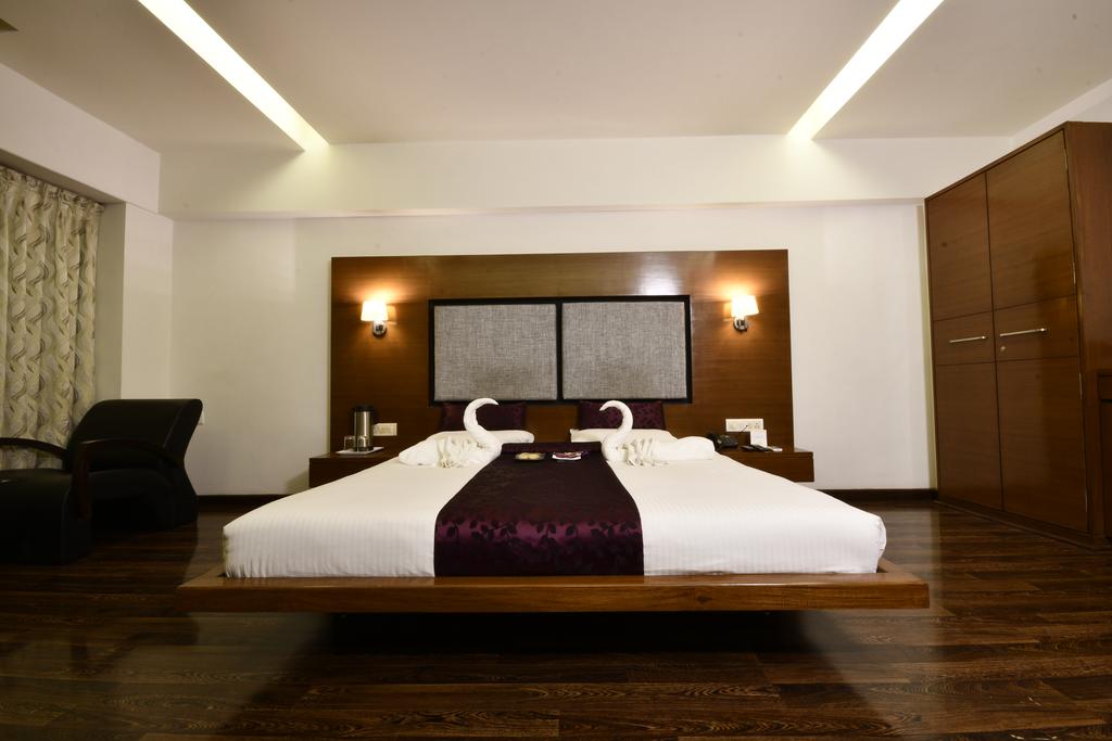 Ахмадабад Platinum Residency Hotel