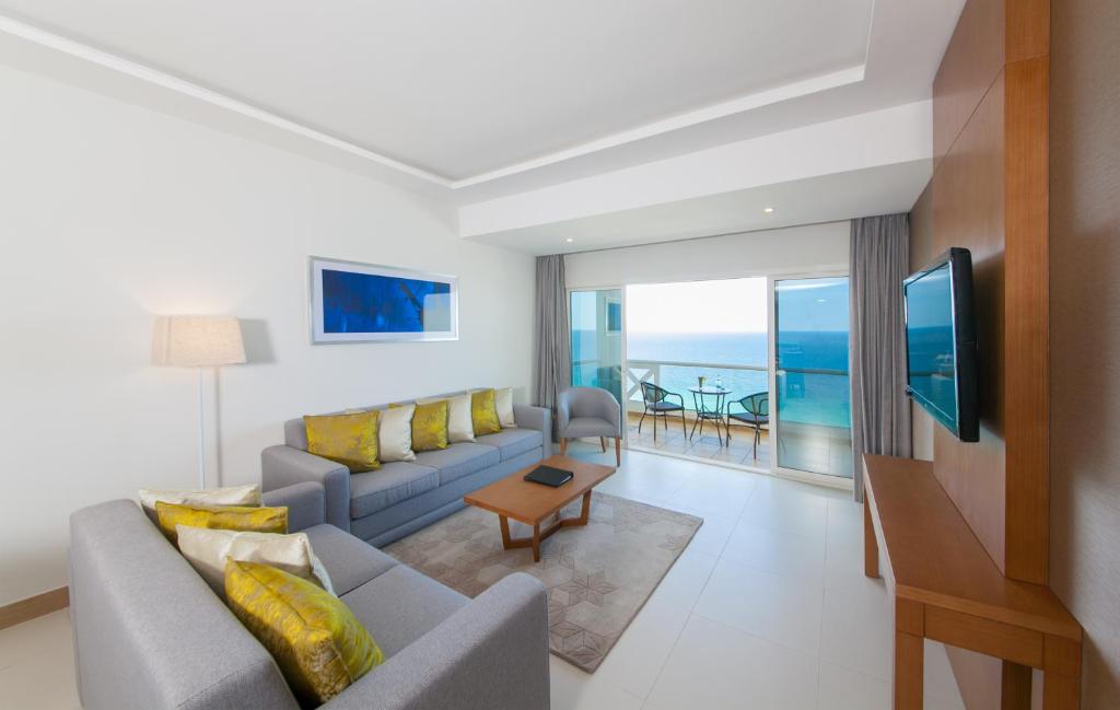 Ramada Beach Hotel Ajman, Zjednoczone Emiraty Arabskie