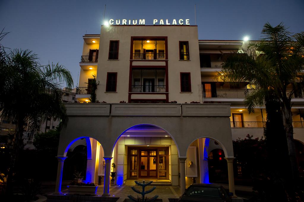 Curium Palace Hotel, Лімассол, фотограції пляжу