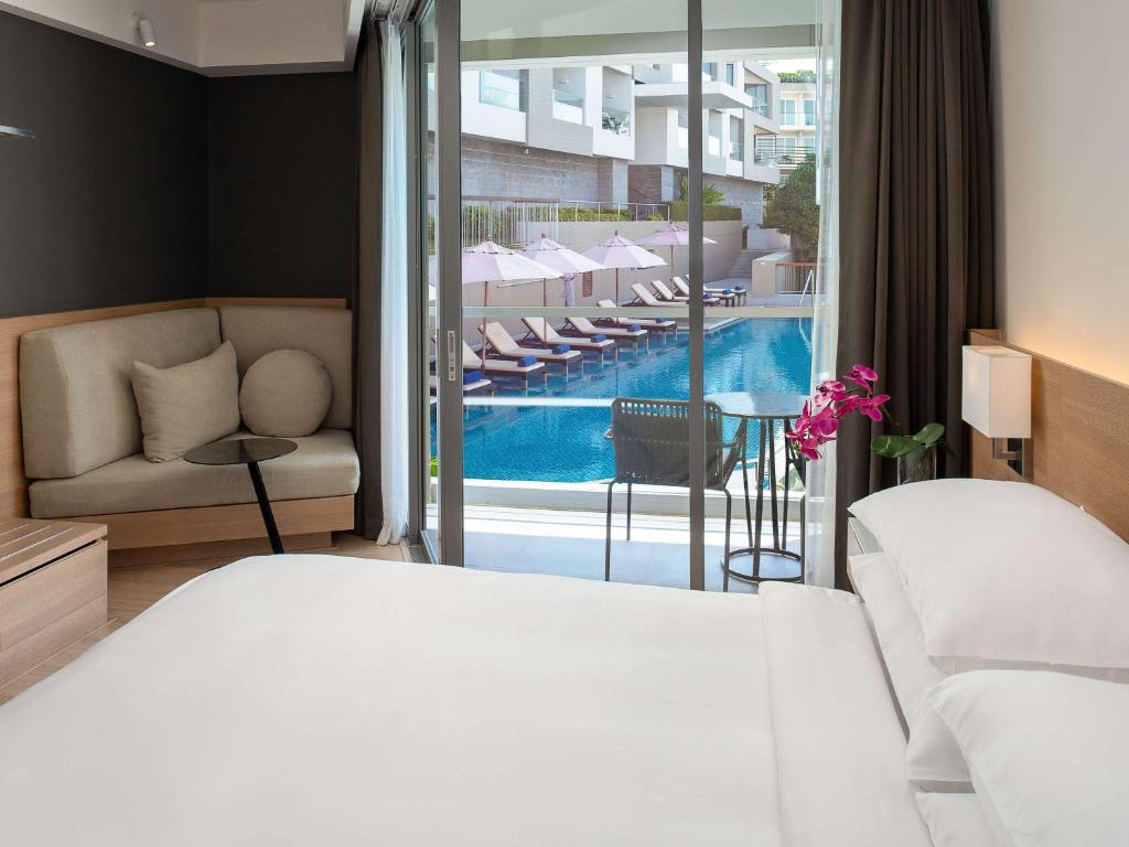 Патонг The Andaman Beach Hotel Phuket (Ex. Hyatt Place Phuket Patong) цены