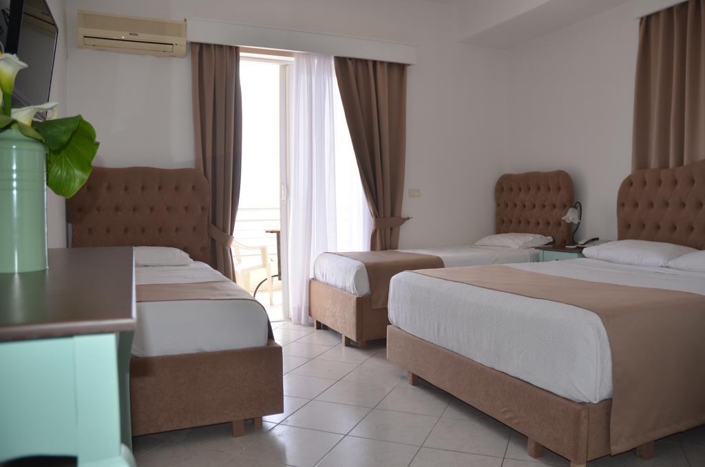 Ціни в готелі Epirus Hotel