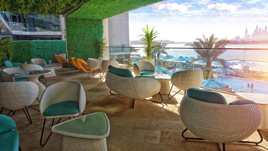 Ціни в готелі The Retreat Palm Dubai Mgallery By Sofitel