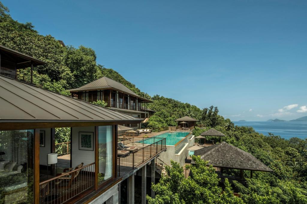 Hotel rest Four Seasons Resort Mahe (island) Seychelles