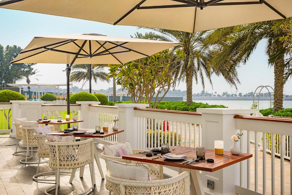 Ціни в готелі The St. Regis Abu Dhabi