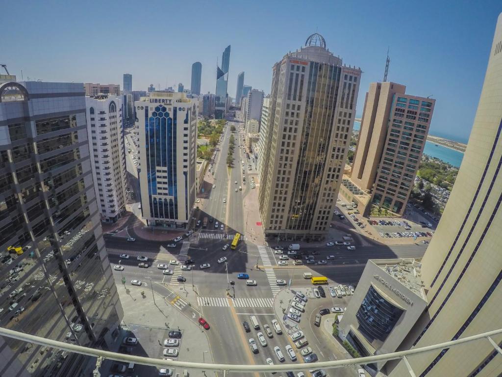 Отдых в отеле Tryp by Wyndham Abu Dhabi City Center Абу-Даби