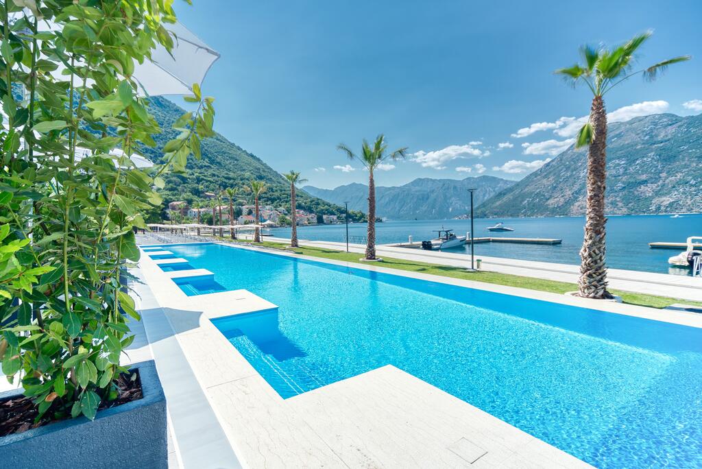 Гарячі тури в готель Blue Kotor Bay Premium Resort Прчань Чорногорія