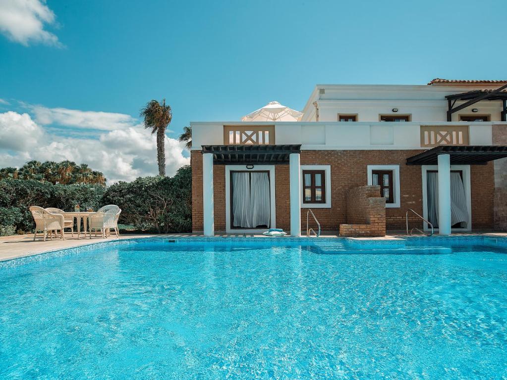 Горящие туры в отель Mitsis Royal Mare Thalasso & Spa Resort Ираклион