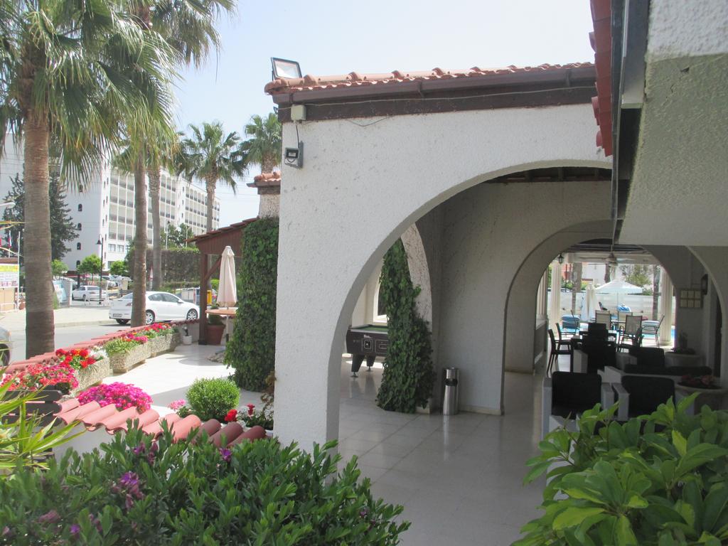 Tsialis Hotel Apartments Кіпр ціни