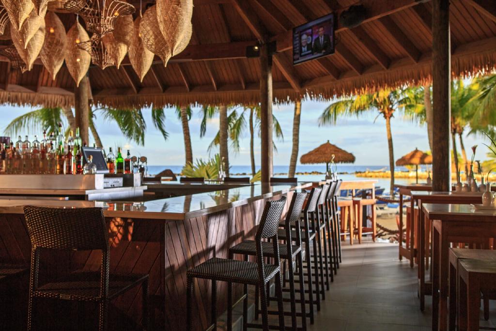 Hotel guest reviews Renaissance Aruba Beach Resort & Casino