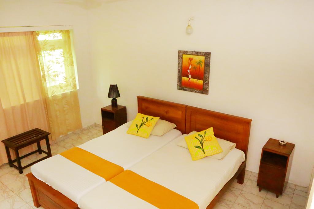 Туры в отель Ranveli Beach Resort Маунт Лавиния Шри-Ланка