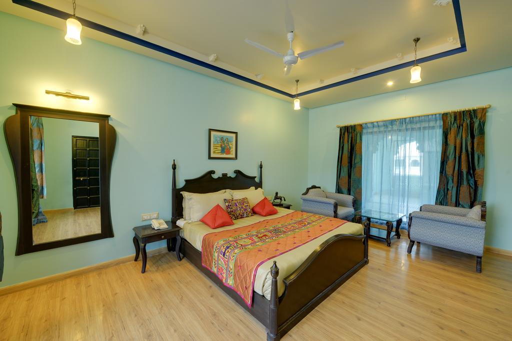 Горящие туры в отель Lake Palace Nahargarh Удайпур Индия