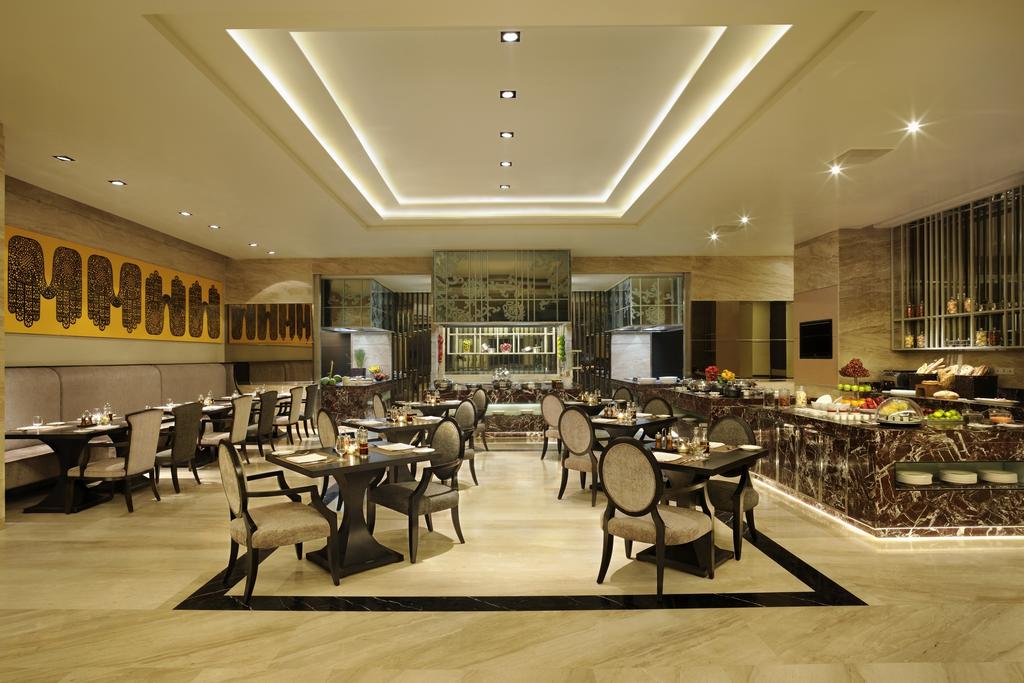 Doubletree by Hilton Bangalore Outer Ring Road, Бангалор цены