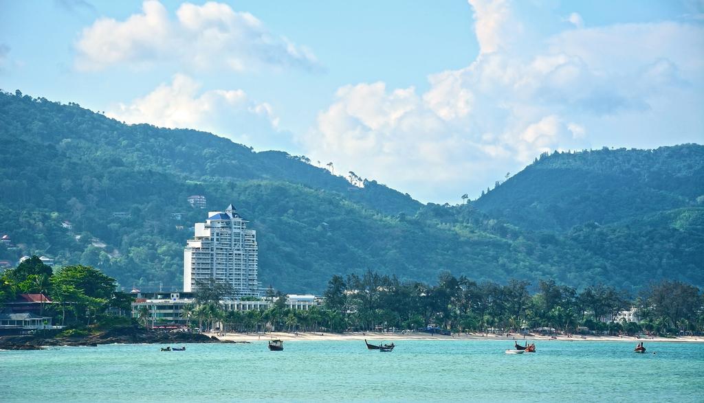 Тури в готель Andaman Beach Suites Патонг