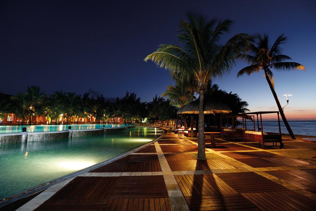 Відпочинок в готелі Dinarobin Hotel Golf & Spa Маврикій Маврикій