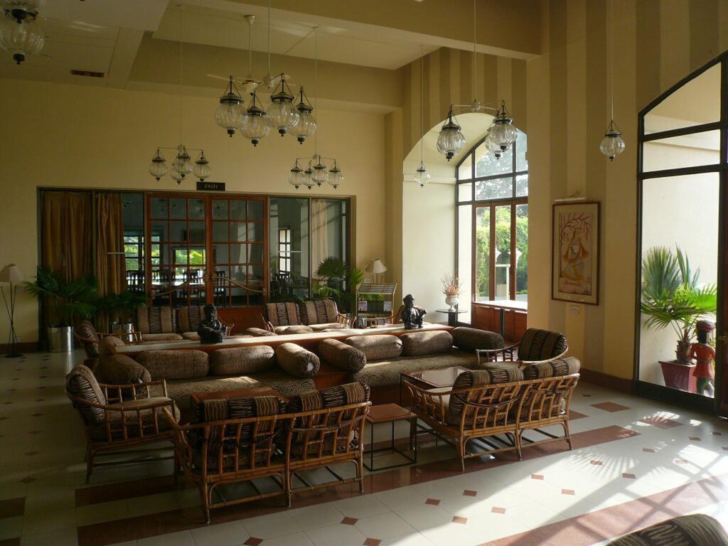Отзывы об отеле Paras Mahal