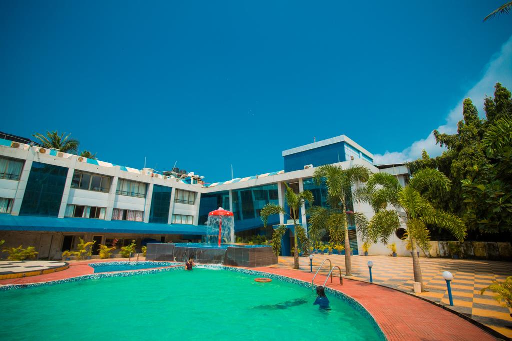 Silver Sands Beach Resort, India, Colva