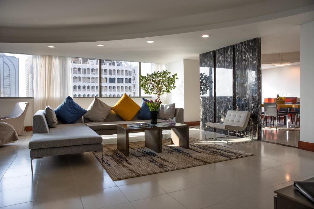 Цены в отеле Jumeirah Living World Trade Centre Residence, Suites and Hotel Apartments