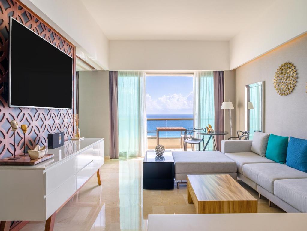 Отель, Live Aqua Beach Resort Cancun