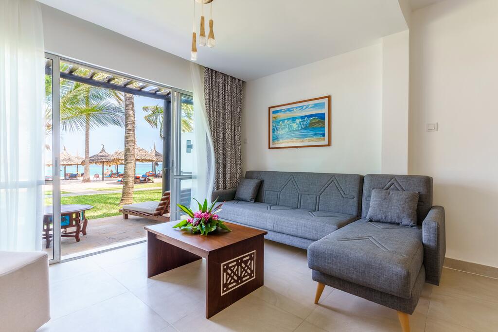 Готель, Southern Palms Beach Resort
